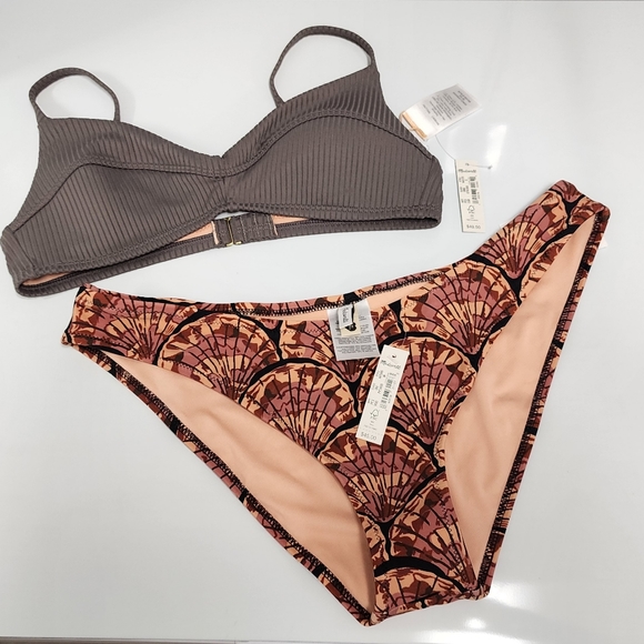 Madewell Other - Madewell Second Wave Curved-Waist Bikini Bottom in Painted Seashells